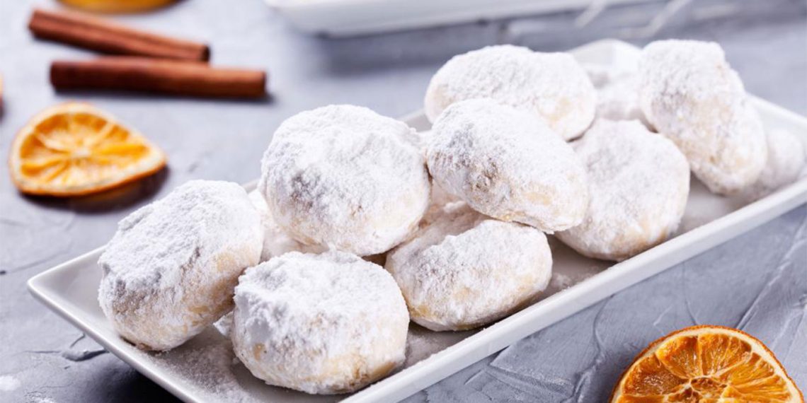 Κουραμπιέδες με 4 υλικά: Αφράτοι, λαχταριστοί και πανεύκολοι