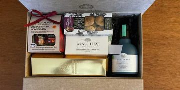 Ο Κρόκος Κοζάνης στο χριστουγεννιάτικο δώρο του ΥΠΕΞ Ν. Δένδια στους ευρωπαίους ομολόγους του