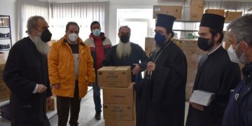 Από την “ΑΠΟΣΤΟΛΗ” της Ιεράς Αρχιεπισκοπής Αθηνών παραδόθηκαν δέματα αγάπης στην Καστοριά