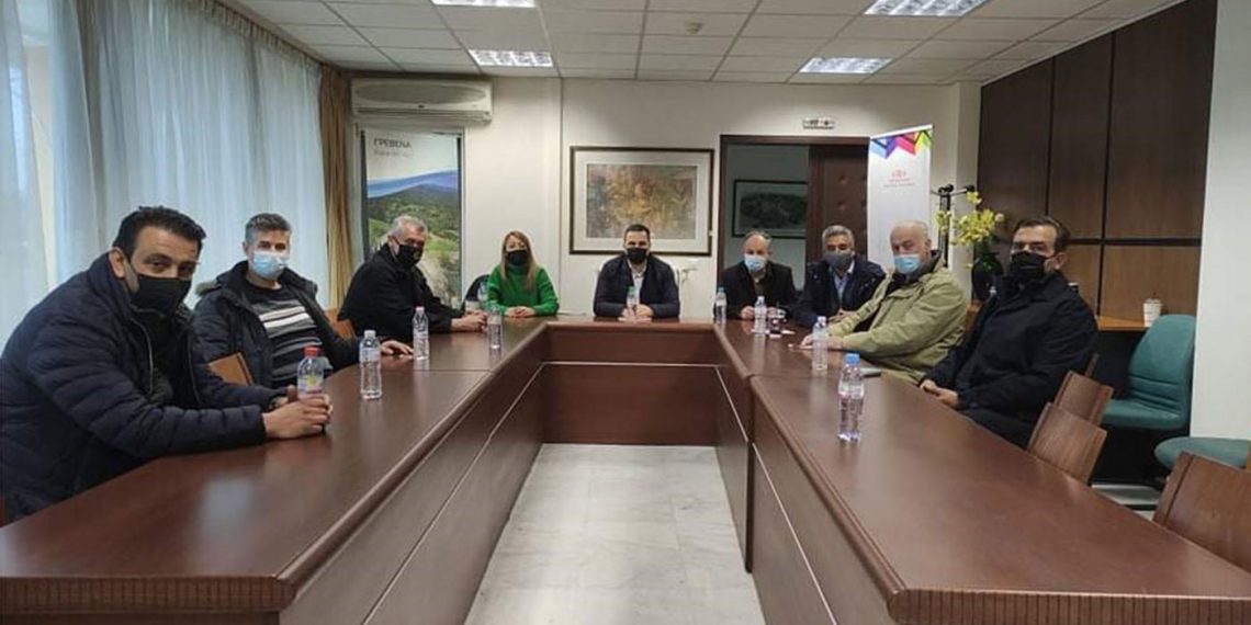 Τους Προέδρους των επιμελητηρίων Κοζάνης και Γρεβενών επισκέφθηκαν  η Αντιπεριφερειάρχης  Ε. Ντιό  και ο Αντιπεριφερειάρχης Λ. Χατζηζήσης