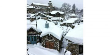 Πανέμορφο χιονοστόλιστο Νυμφαίο Φλώρινας!