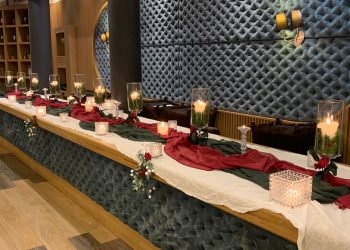 Πρωτοχρονιάτικο ρεβεγιόν στο εστιατόριο του ξενοδοχείου Παντελίδης