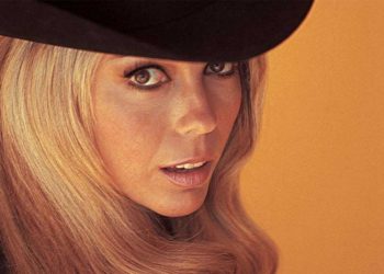 Η Μουσική Γωνιά του Μίλτου Ηλιάδη στο e-ptolemeos.gr-  Nancy Sinatra Hotel California