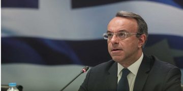 Στο χειρουργείο εκτάκτως ο Χρήστος Σταϊκούρας