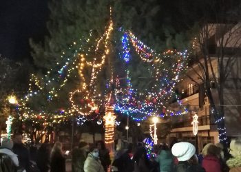 Γιορτή τσιγαρίδας και φωταγώγηση Χριστουγεννιάτικου Δέντρου από την Θρακική Εστία Εορδαίας (βίντεο-φώτο)