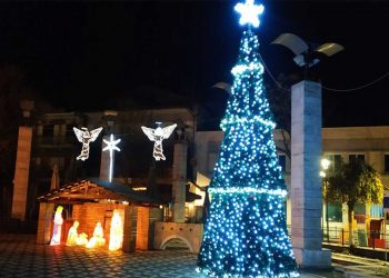 Πτολεμαΐδα: Πότε θα γίνει το άναμμα του Χριστουγεννιάτικου δέντρου – Έρχεται “Λευκή Νύχτα”