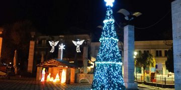 Πτολεμαΐδα: Πότε θα γίνει το άναμμα του Χριστουγεννιάτικου δέντρου – Έρχεται “Λευκή Νύχτα”