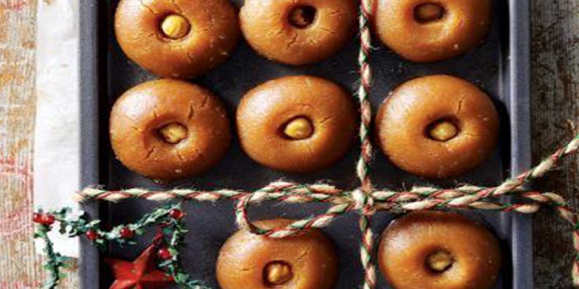 Ζεματιστοί κουραμπιέδες – Η παραδοσιακή συνταγή της Κοζάνης