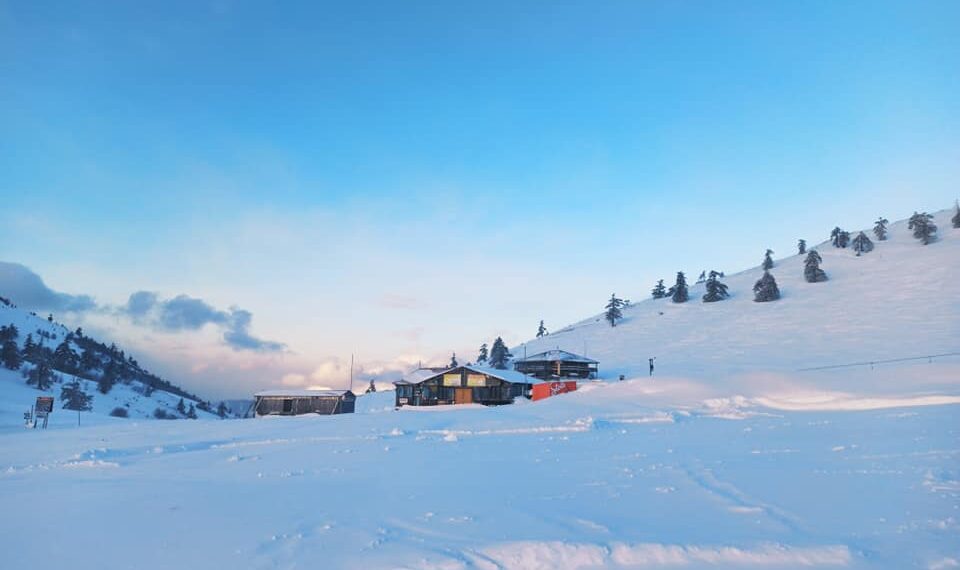 Το 1 μέτρο έφθασε το ύψος του χιονιού στο Χ/Κ Βασιλίτσας (φώτο)