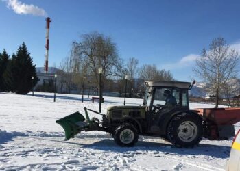 Συνεχίζεται ο αποχιονισμός στον Δήμο Εορδαίας