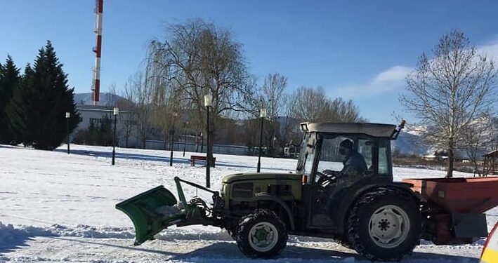 Συνεχίζεται ο αποχιονισμός στον Δήμο Εορδαίας
