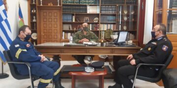 Τον διοικητή της 9ης Μ/Π Ταξιαρχίας, Ταξίαρχο Ζαχαρία Ψύρρα επισκέφτηκε ο νέος Διοικητής της Περιφ. Πυροσβεστικής Διοίκησης Δυτ. Μακεδονίας, Αρχιπύραρχος Σωτήριος Κορέλας