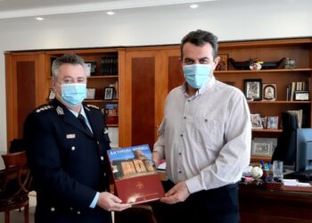 Εθιμοτυπική  Επίσκεψη του νέου Αστυνομικό Διευθυντή Καστοριάς με τον Αντιπεριφερειάρχη Καστοριάς