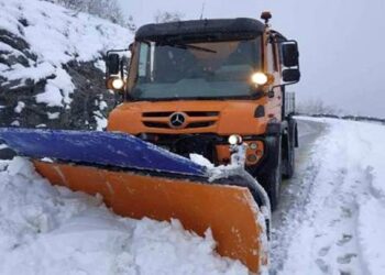 Συνεχίζεται η μάχη με το χιονιά στο δήμο Βοΐου