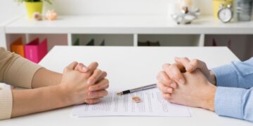 Έκδοση διαζυγίου… ηλεκτρονικά: Τι αλλάζει με το νομοσχέδιο για την επιμέλεια των παιδιών