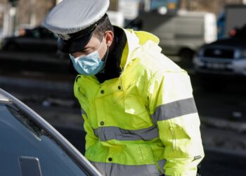 Έντυπα μετακίνησης: Από σήμερα ισχύουν οι νέες βεβαιώσεις