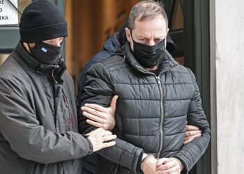 Δημήτρης Λιγνάδης: Εισαγγελική έρευνα για τους ανήλικους πρόσφυγες που μετείχαν στα μαθήματά του