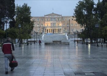 Κορωνοϊός – Σαρηγιάννης: «Η λύση είναι lockdown τύπου Μαρτίου για 3 εβδομάδες»