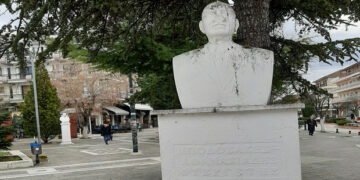 Ανάγκη ευπρεπισμού της προτομής του ευεργέτη Πρόδρομου Μποδοσάκη – Από τα παραπολιτικά του Παλμού της Τετάρτης 10/2