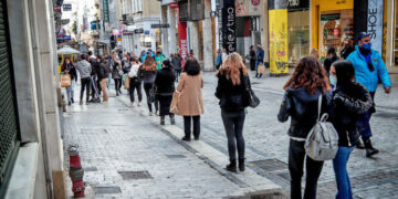 «Κόφτης» στα SMS για ψώνια και άσκηση -Τα σενάρια και οι δυσκολίες στην εφαρμογή