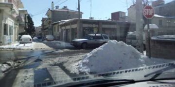 Έντονα παράπονα αγανακτισμένων δημοτών της Κοζάνης για τον αποχιονισμό