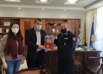 Εθιμοτυπική  Επίσκεψη του νέου  Διοικητή Περιφερειακής Πυροσβεστικής Υπηρεσίας Δυτικής Μακεδονίας στον Αντιπεριφερειάρχη Καστοριάς