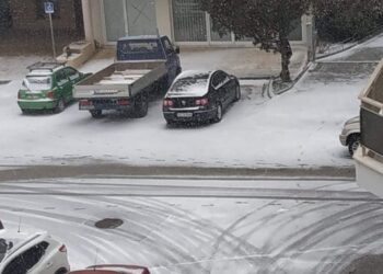 “Μήδεια”: Ασθενής χιονόπτωση αυτή την ώρα στην Κοζάνη