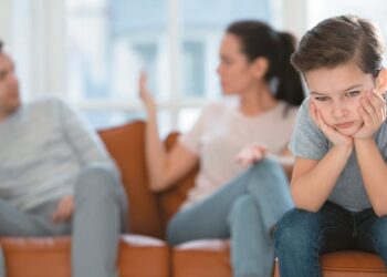 Νέο οικογενειακό δίκαιο: Διαµεσολαβητής θα αποφασίζει για το συμφέρον του παιδιού