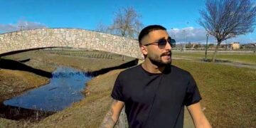 Κώστας Ταρατσίδης: Ακούστε το νέο του τραγούδι: “Όνειρο και Απάτη”