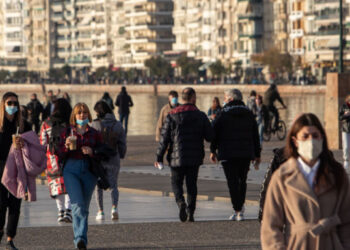 Σκέψεις για ολικό lockdown σε Αχαΐα, Θεσσαλονίκη, νέα μέτρα στην Αττική -Σήμερα οι αποφάσεις