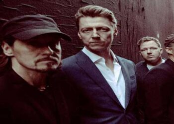 Η Μουσική Γωνιά του Μίλτου Ηλιάδη στο e-ptolemeos.gr -Travis – Idlewild (Official Music Video) ft. Josephine Oniyama