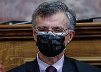 Τσιόδρας στην Επιτροπή Θεσμών και Διαφάνειας: Αγωνία για την Αττική – «Έκρηξη» με 7.000- 8.000 κρούσματα πανελλαδικά την εβδομάδα