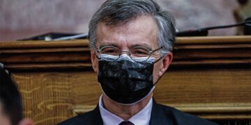 Τσιόδρας στην Επιτροπή Θεσμών και Διαφάνειας: Αγωνία για την Αττική – «Έκρηξη» με 7.000- 8.000 κρούσματα πανελλαδικά την εβδομάδα