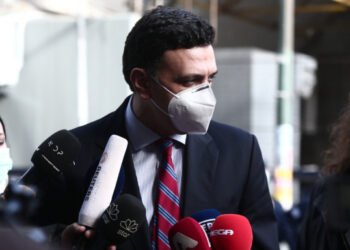 Εκτακτη σύσκεψη στο υπ. Υγείας -Προετοιμασία για το ενδεχόμενο τρίτου κύματος