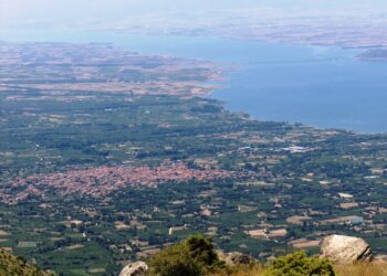 Δήμος Βελβεντού: Υποβολή ένστασης στη ΡΑΕ σχετικά με τις πλωτές φωτοβολταϊκές εγκαταστάσεις στην Λίμνη Πολυφύτου – Δελτίο Τύπου