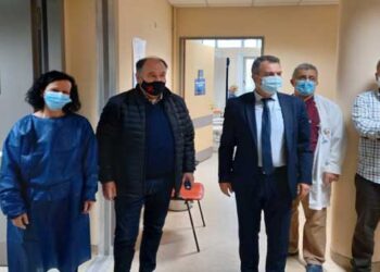 Στο εμβολιαστικό κέντρο στο Μποδοσάκειο Νοσοκομείο ο διοικητής της 3ης ΥΠΕ Παναγιώτης Μπογιατζίδης (βίντεο- φώτο)