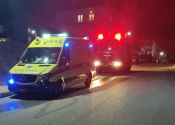 Αναστάτωση σε γειτονιά της Κοζάνης-Πέθανε ηλικιωμένος άντρας και βρήκαν στο σπίτι χειροβομβίδες-Επιχείρηση εξουδετέρωσης από Στρατό-Αστυνομία και Πυροσβεστική-Φωτογραφίες