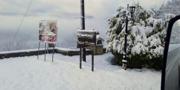 Χιονισμένες εικόνες από το Νεστόριο Καστοριάς σήμερα Δευτέρα 22 Μαρτίου