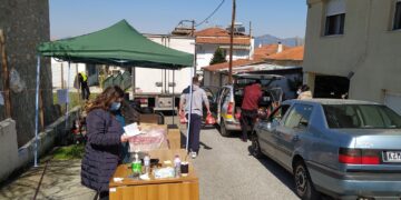 Με επιτυχία πραγματοποιήθηκε η 7η διανομή τροφίμων στα Σέρβια στο πλαίσιο του προγράμματος ΤΕΒΑ