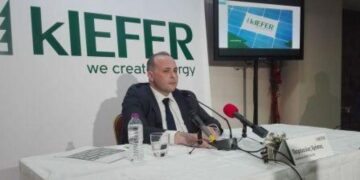 Η αντίδραση Πετρόχειλου(KIEFER) στην αναφορά του Γιάννη Γρηγοριάδη που τον αποκάλεσε “ΝΑΖΙ”