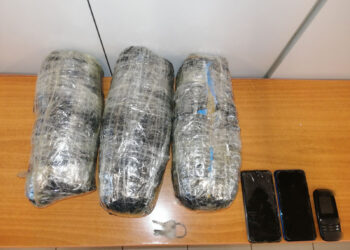 Συνελήφθησαν κατά τη διάρκεια οργανωμένης επιχείρησης δύο αλλοδαποί, σε αγροτική περιοχή της Φλώρινας, για εισαγωγή στην ελληνική Επικράτεια και πώληση ναρκωτικών ουσιών – Κατασχέθηκαν 2.8 κιλά ακατέργαστης κάνναβης