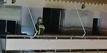 Άμεση επέμβαση της Πυροσβεστικής σε φωτιά σε διαμέρισμα επί της οδού 25ης Μαρτίου στην Πτολεμαΐδα