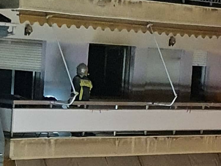 Άμεση επέμβαση της Πυροσβεστικής σε φωτιά σε διαμέρισμα επί της οδού 25ης Μαρτίου στην Πτολεμαΐδα