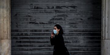 Ενίσχυση 3.000 ευρώ για το λιανεμπόριο και τα κομμωτήρια σε ορισμένες περιοχές. Αφορά και την Π.Ε. Κοζάνης όπως και την Τ.Κ. Κέλλης Φλώρινας- Οι ΚΑΔ αναλυτικά, τα κριτήρια και η διαδικασία υποβολής της αίτησης