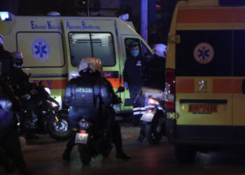 Επεισόδια στη Νέα Σμύρνη: Τέσσερις συνολικά οι τραυματίες αστυνομικοί -Στο «401» ο Λ. Οικονόμου και ο αρχηγός της ΕΛ.ΑΣ.