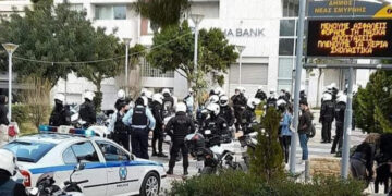 Παρέμβαση της Εισαγγελίας για τα επεισόδια στη Νέα Σμύρνη