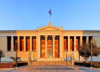 Ανακαινίζονται Πανεπιστήμια και στρατιωτικές σχολές με πόρους της Πολιτικής Συνοχής της ΕΕ Ειδικό πρόγραμμα ΕΣΠΑ για την ενεργειακή αναβάθμιση ΑΕΙ, Στρατιωτικών Σχολών και Ερευνητικών Φορέων – ποια έργα εντάσσονται, ποιοι λείπουν – Του Θοδωρή Καραουλάνη (euractiv.gr)