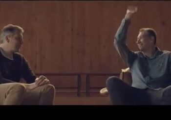 Διαμαντίδης – Παπαλουκάς και «βάλτο αγόρι μου» – Το σποτ για τους εμβολιασμούς