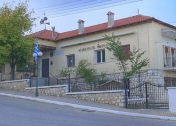 Κορωνοϊός: Κηδεία με 2.000 άτομα σε χωριό της Δράμας -Επί τόπου κλιμάκιο του ΕΟΔΥ