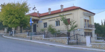 Κορωνοϊός: Κηδεία με 2.000 άτομα σε χωριό της Δράμας -Επί τόπου κλιμάκιο του ΕΟΔΥ
